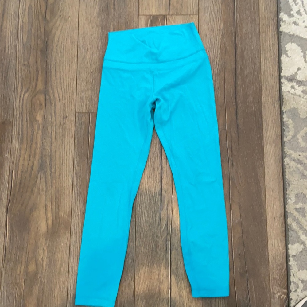 Beautiful teal leggings from Lululemon